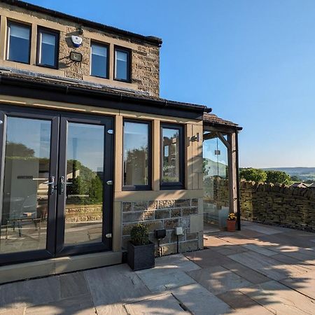 Lane End Cottage Holmfirth - Panoramic Views, Modernised With Offroad Parking Exterior photo
