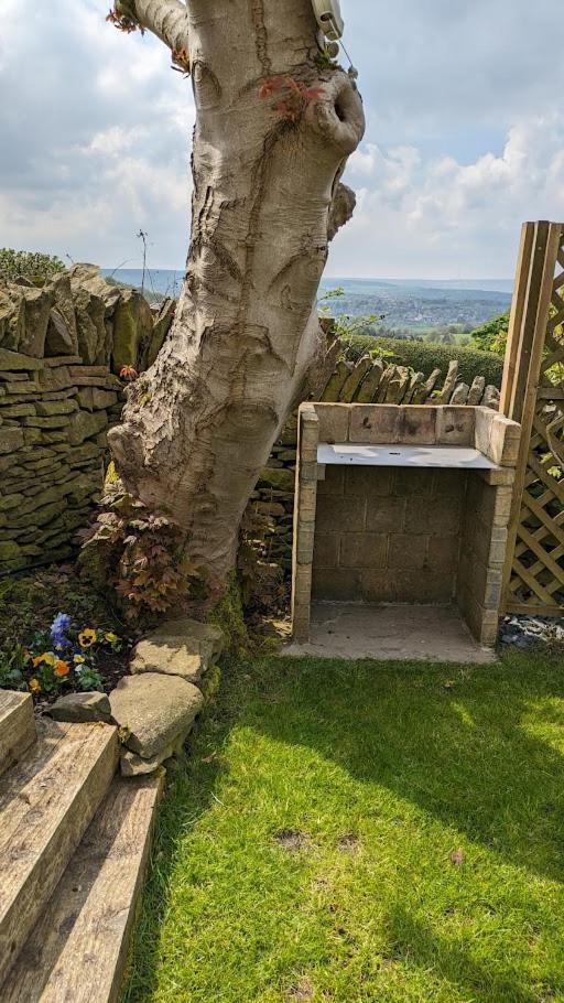 Lane End Cottage Holmfirth - Panoramic Views, Modernised With Offroad Parking Exterior photo